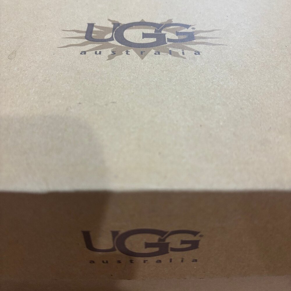 UGG Tasman - Picture 10 of 10